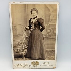 Antique Victorian beautiful woman cabinet card photograph from Quebec